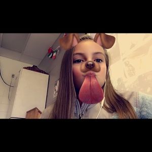 Meet your Posher, Addie